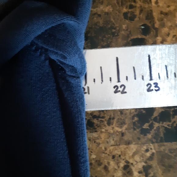 Tommy Hilfiger Large Sweater - Picture 7 of 9